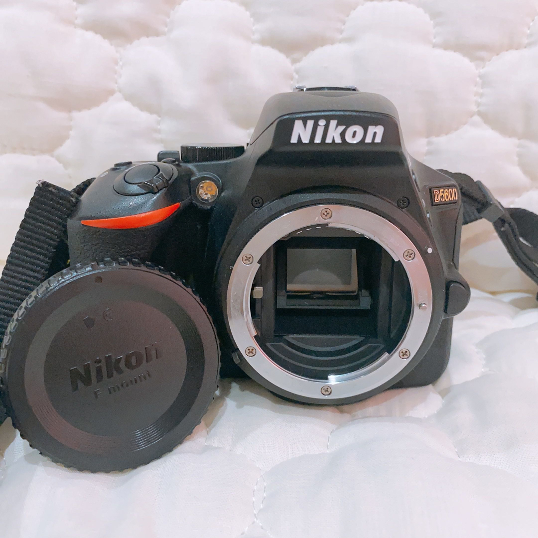 Nikon - Nikon D5600 ダブルズームキット ニコン デジタル一眼レフ ...