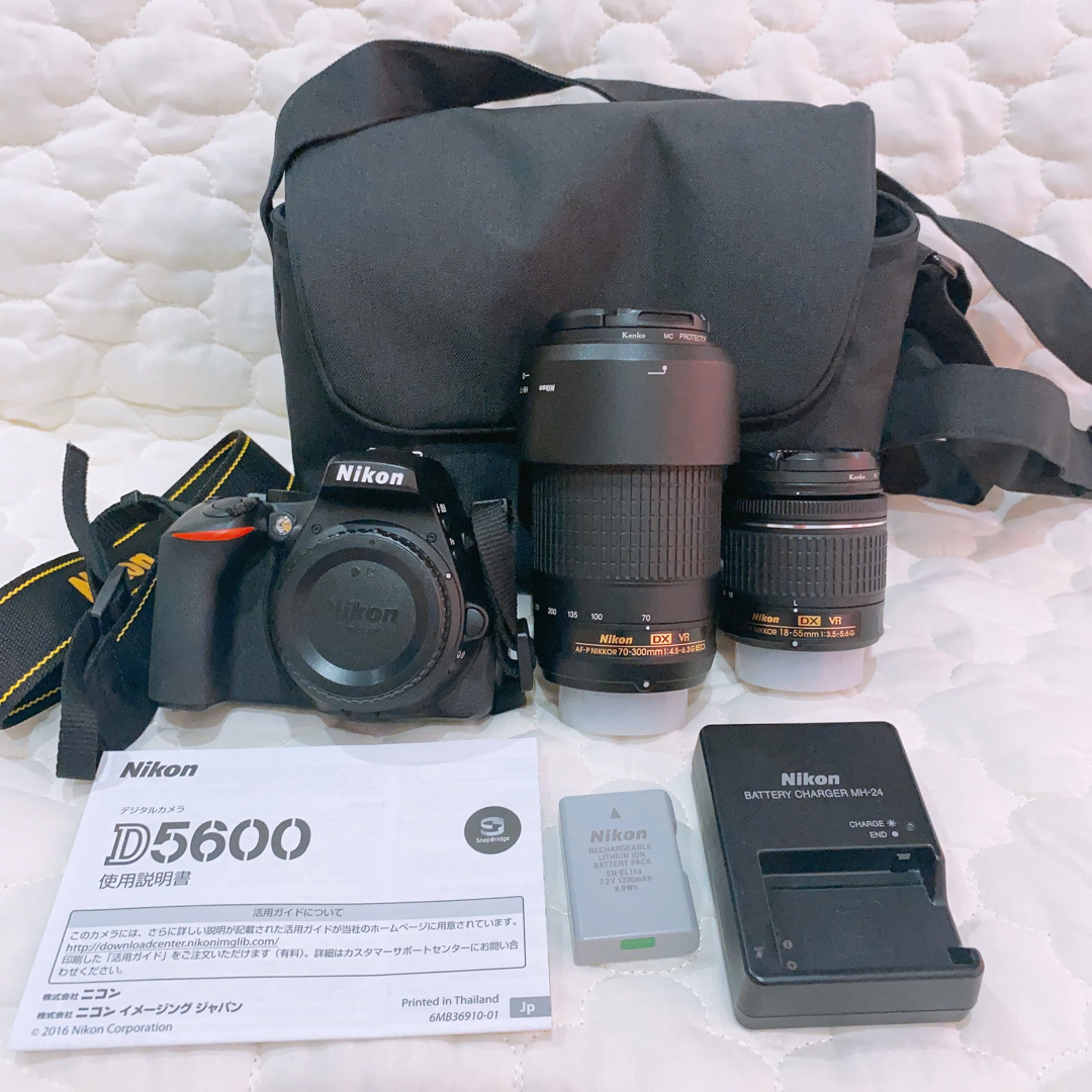 Nikon D5600 ダブルズームキット ニコン デジタル一眼レフカメラ-