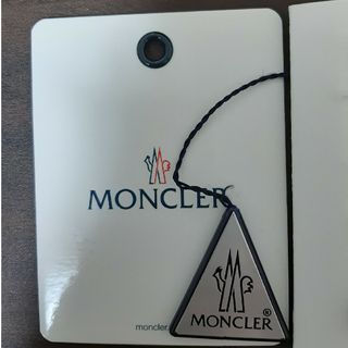 モンクレール(MONCLER)のモンクレール　三角タグ、ボタン(ダウンジャケット)