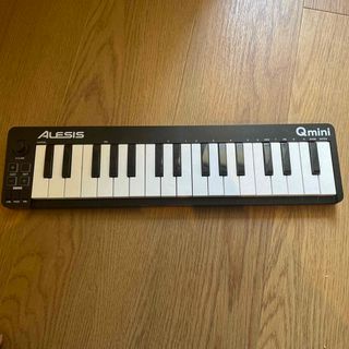 ALESIS midiキーボード(MIDIコントローラー)