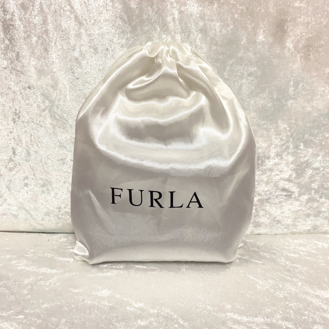 Furla(フルラ)の☆新品 未使用品☆FURLA フルラ レザー ポーチ マルチケース ３点セット レディースのファッション小物(ポーチ)の商品写真