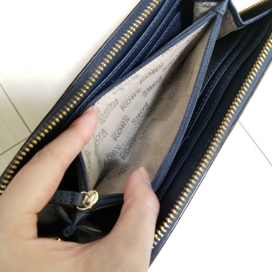 Michael Kors(マイケルコース)のMICHAEL KORS　長財布　サフィアーノレザー　ネイビー レディースのファッション小物(財布)の商品写真