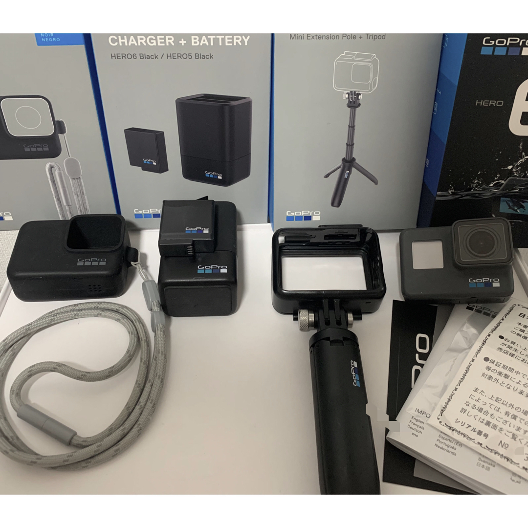 GoPro - GoPro HERO6 BLACK 付属品(三脚、バッテリー、シリコンカバー