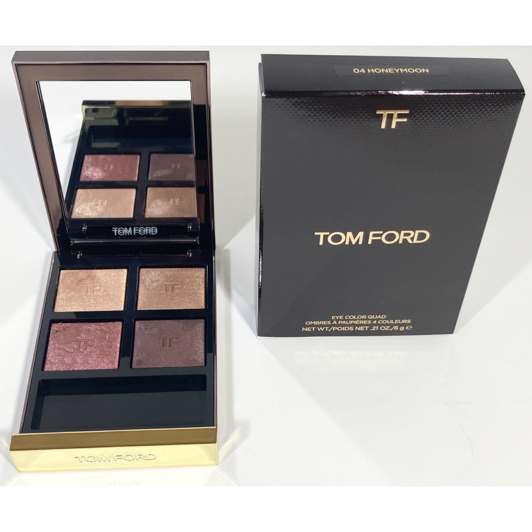 TOM FORD BEAUTY(トムフォードビューティ)のトムフォード  アイシャドウ＋巾着ポーチ  レディースのファッション小物(ポーチ)の商品写真