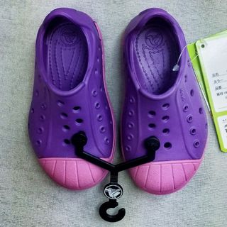 クロックス(crocs)の15.5cm　:新品　クロックス子供 サンダル(サンダル)