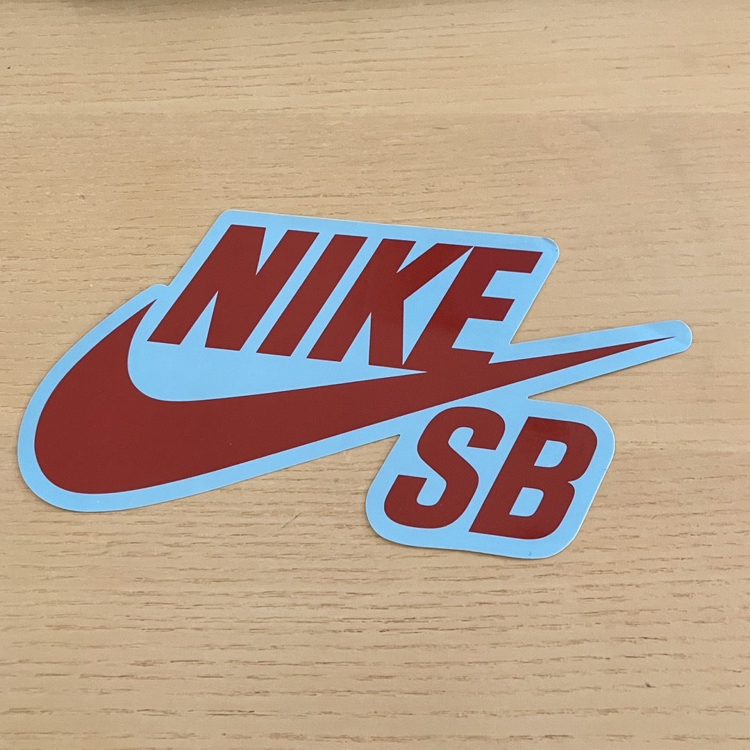 NIKE(ナイキ)のNike SB sticker ステッカー  自動車/バイクのバイク(ステッカー)の商品写真