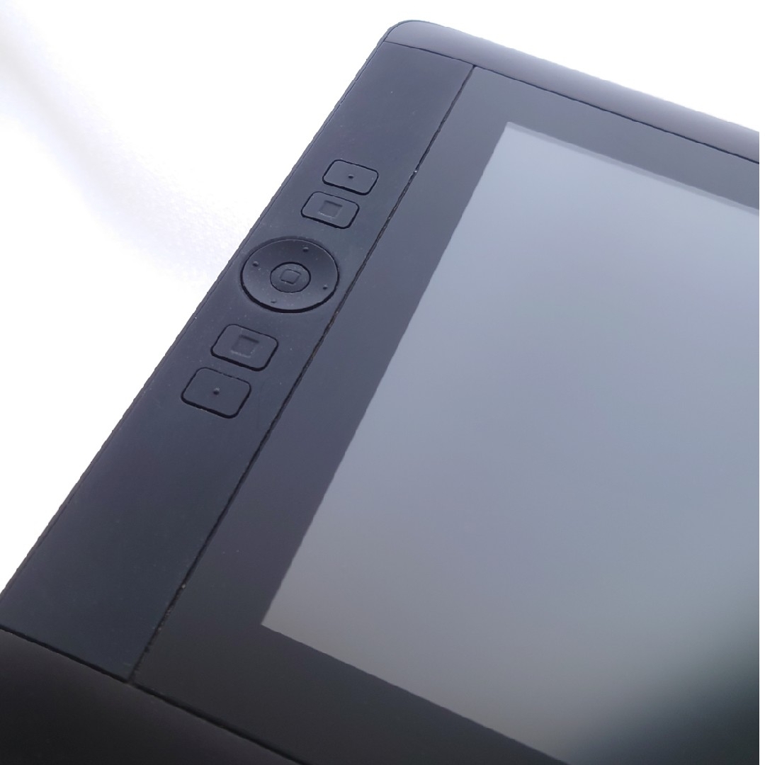 Wacom(ワコム)のワコム wacom DTK-1300/K0 Cintiq 13HD スマホ/家電/カメラのPC/タブレット(PC周辺機器)の商品写真