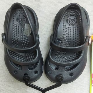 クロックス(crocs)の12cm　 :新品　クロックス　子供 サンダル(サンダル)