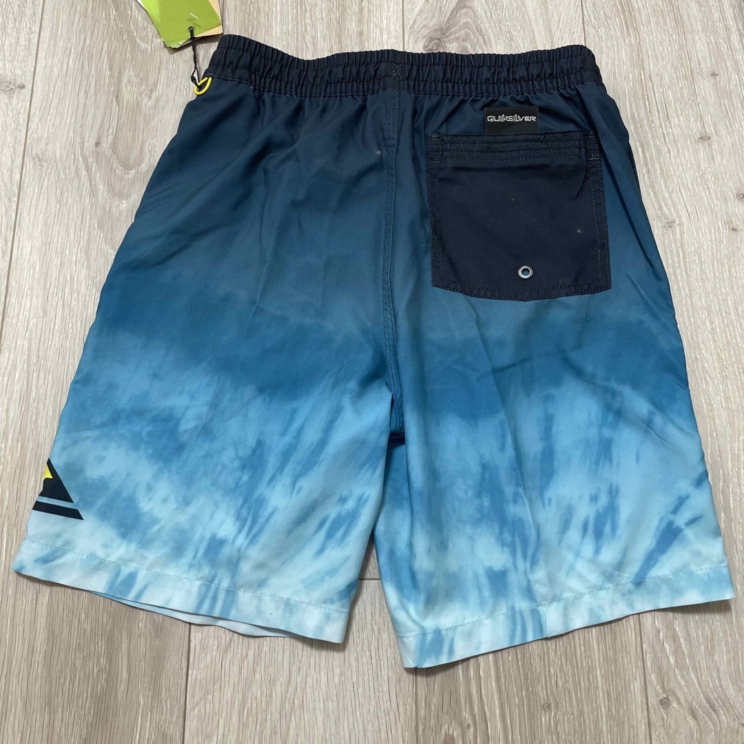 QUIKSILVER(クイックシルバー)の専用⭐️クイックシルバー　水着　150サイズ　新品 キッズ/ベビー/マタニティのキッズ服男の子用(90cm~)(水着)の商品写真