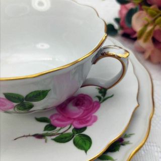 美品 マイセン ピンクローズ トリオA カップ&ソーサー 綺麗の通販 by
