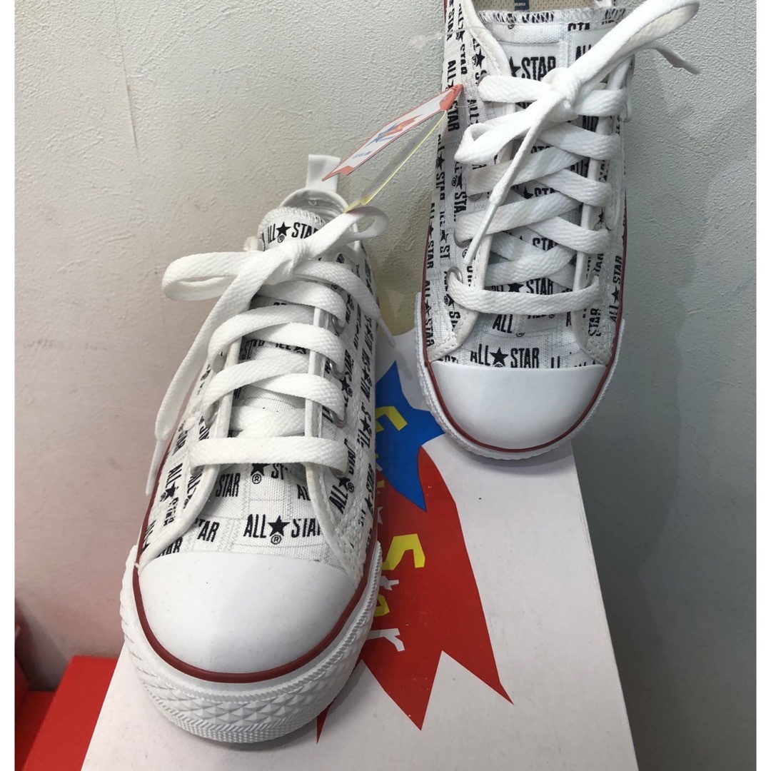 CONVERSE(コンバース)の値下げ新品コンバース／チャイルドオールスター／メニーネーム17.0 キッズ/ベビー/マタニティのキッズ靴/シューズ(15cm~)(スニーカー)の商品写真