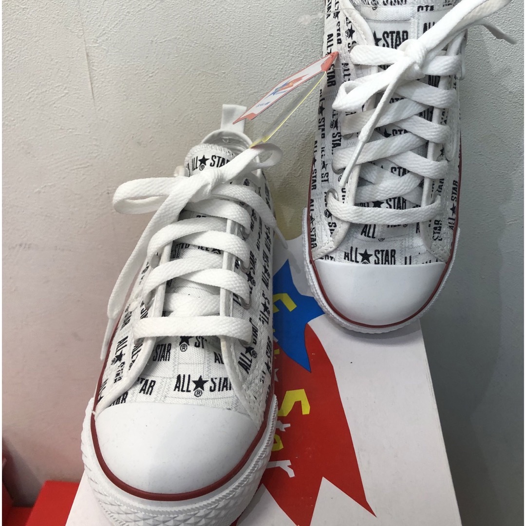 CONVERSE(コンバース)の値下げ新品コンバース／チャイルドオールスター／メニーネーム19,0 キッズ/ベビー/マタニティのキッズ靴/シューズ(15cm~)(スニーカー)の商品写真