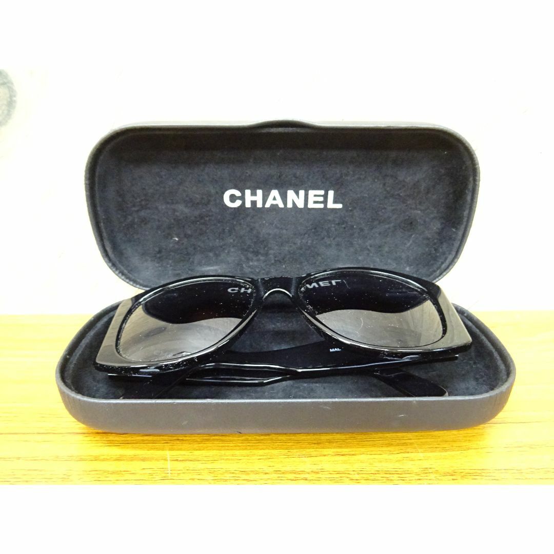 CHANEL シャネル 箱付き サングラス CHANELマーク付き