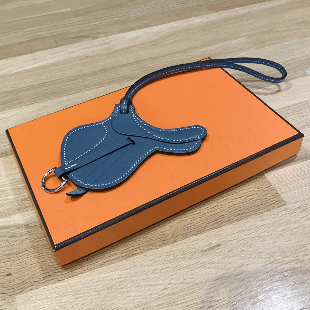 Hermes - 新品未使用 エルメス バッグチャーム パドックセーラー 鞍 馬