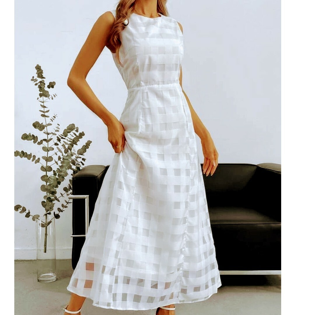 スリーブレス ドレス ワンピース 白 ロング 新品未使用 レディース レディースのワンピース(ロングワンピース/マキシワンピース)の商品写真