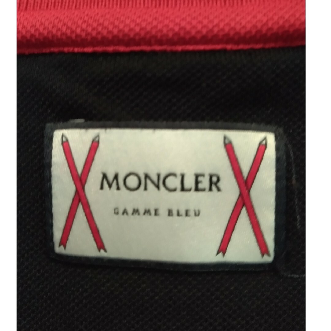 MONCLER(モンクレール)のモンクレール　ポロシャツ　赤 メンズのトップス(ポロシャツ)の商品写真