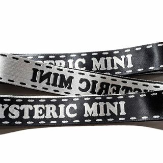 ヒステリックミニ(HYSTERIC MINI)のHYSTERIC MINI　ヒスミニ・ロゴテープ紐　約4ｍ　はぎれ　生地(生地/糸)