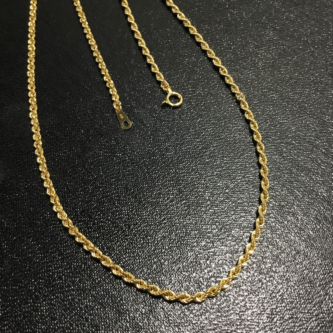 K18金  国産　ロープネックレス　2,7グラム　45cm メンズのアクセサリー(ネックレス)の商品写真