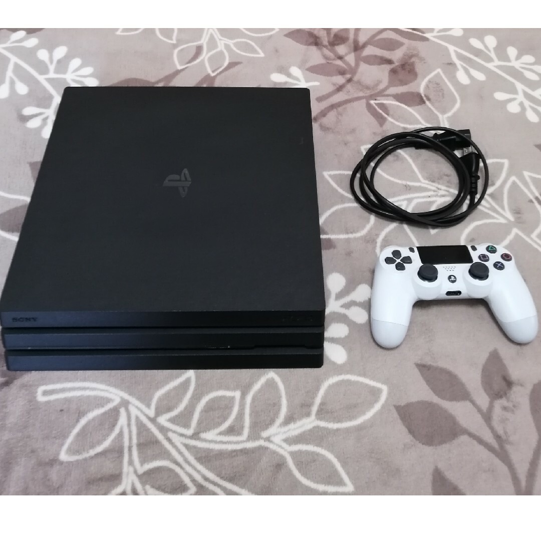 PlayStation 4 Pro ジェット・ブラック 1TBの通販 by ニシカワ's shop