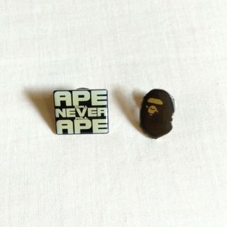 アベイシングエイプ(A BATHING APE)のA BATHING APE／ピンバッジ(バッジ/ピンバッジ)