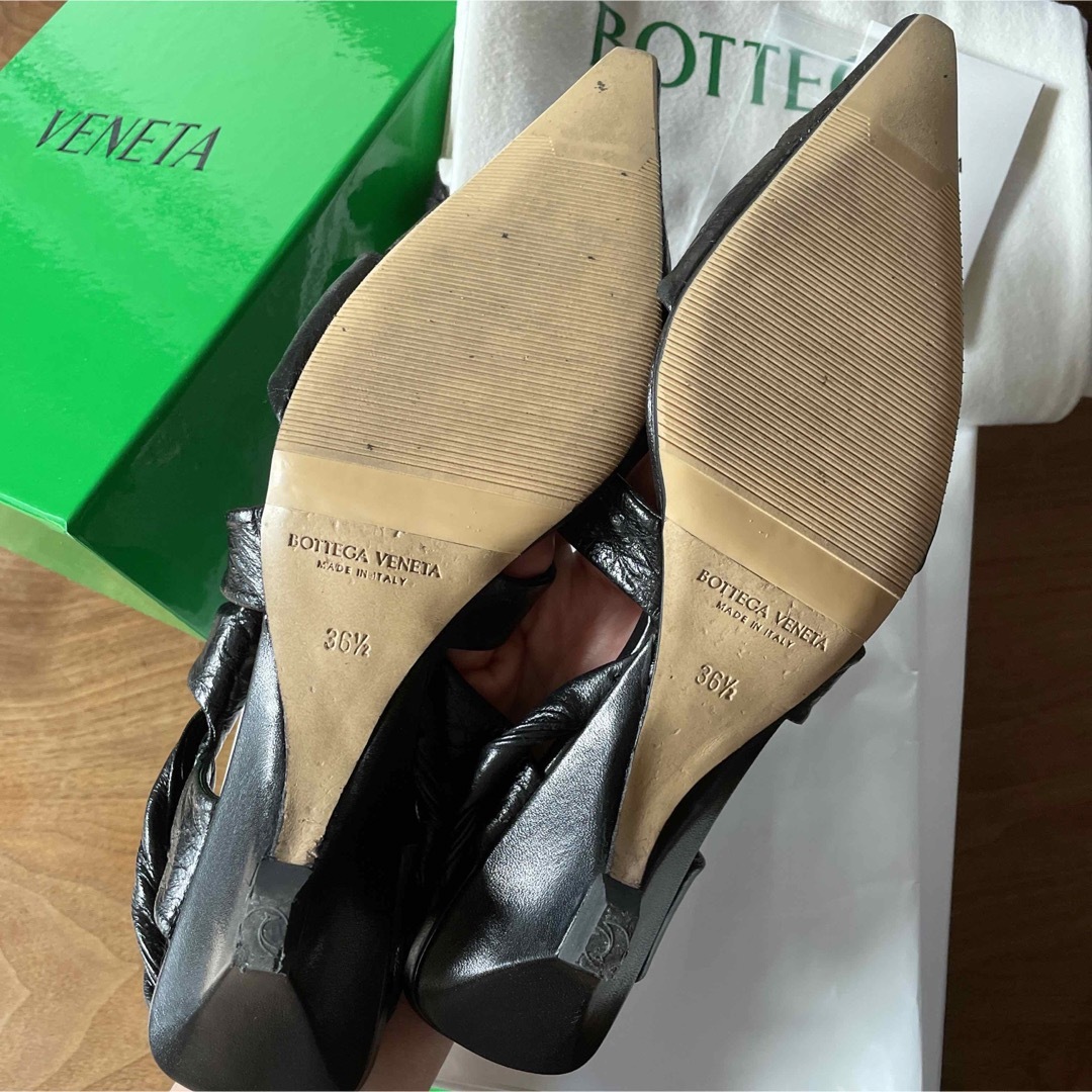 Bottega Veneta(ボッテガヴェネタ)のBOTTEGA VENETA ボッテガヴェネタ ミュール　パンプス　ブラック レディースの靴/シューズ(ミュール)の商品写真