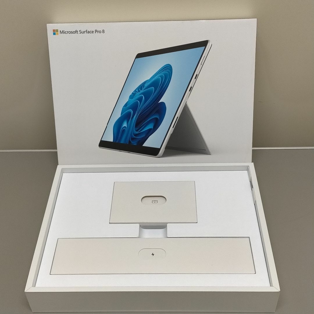 美品 Surface Pro 8 プラチナ キーボード付 オフィス無-