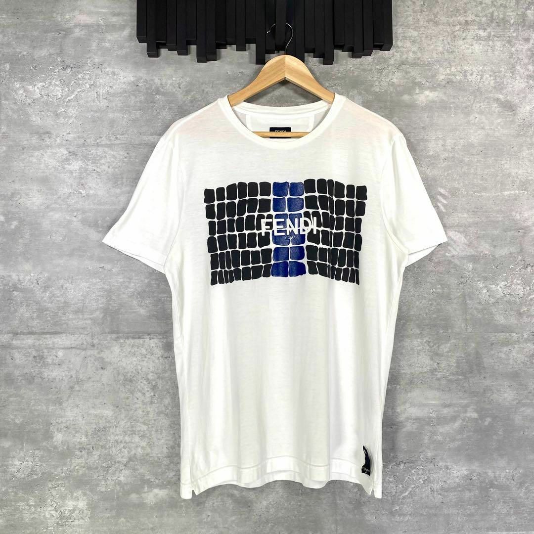 FENDI(フェンディ)の『FENDI』フェンディ (50) プリント半袖Tシャツ / ホワイト メンズのトップス(Tシャツ/カットソー(半袖/袖なし))の商品写真