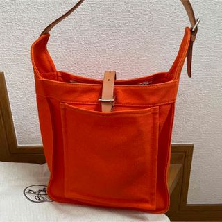 エルメス(Hermes)の美品 HERMES エルメス O刻印 マルワリPMキャンバスショルダー オレンジ(ショルダーバッグ)