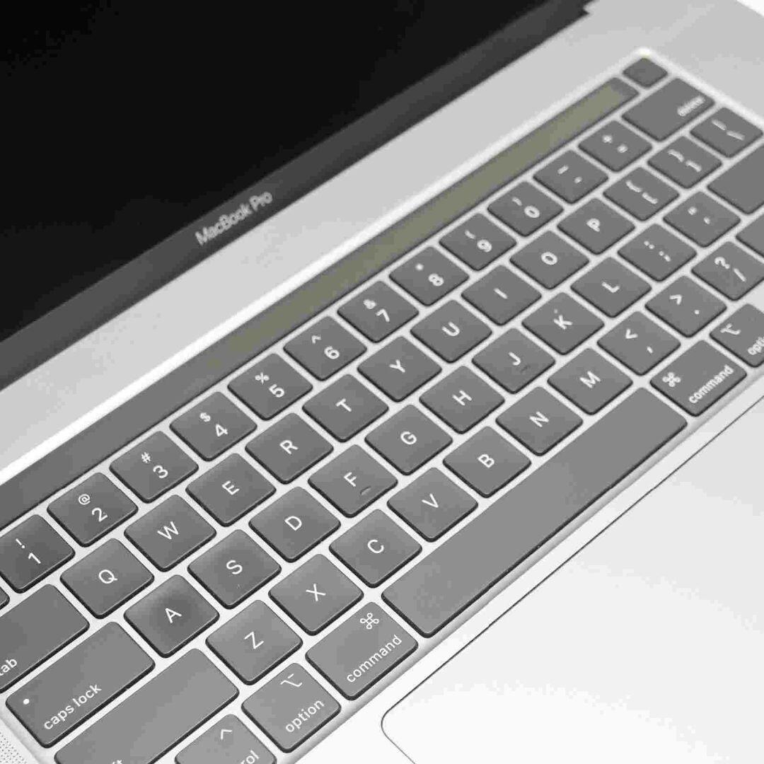 超美品MacBookPro2019 16インチi9 16GB512GB