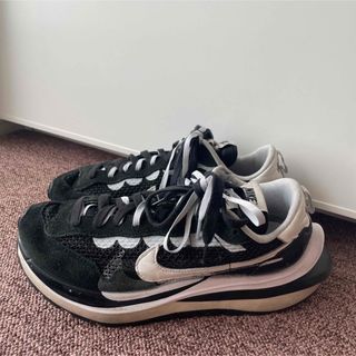 ナイキ(NIKE)のsacai × Nike Vapor Waffle Black & White(スニーカー)