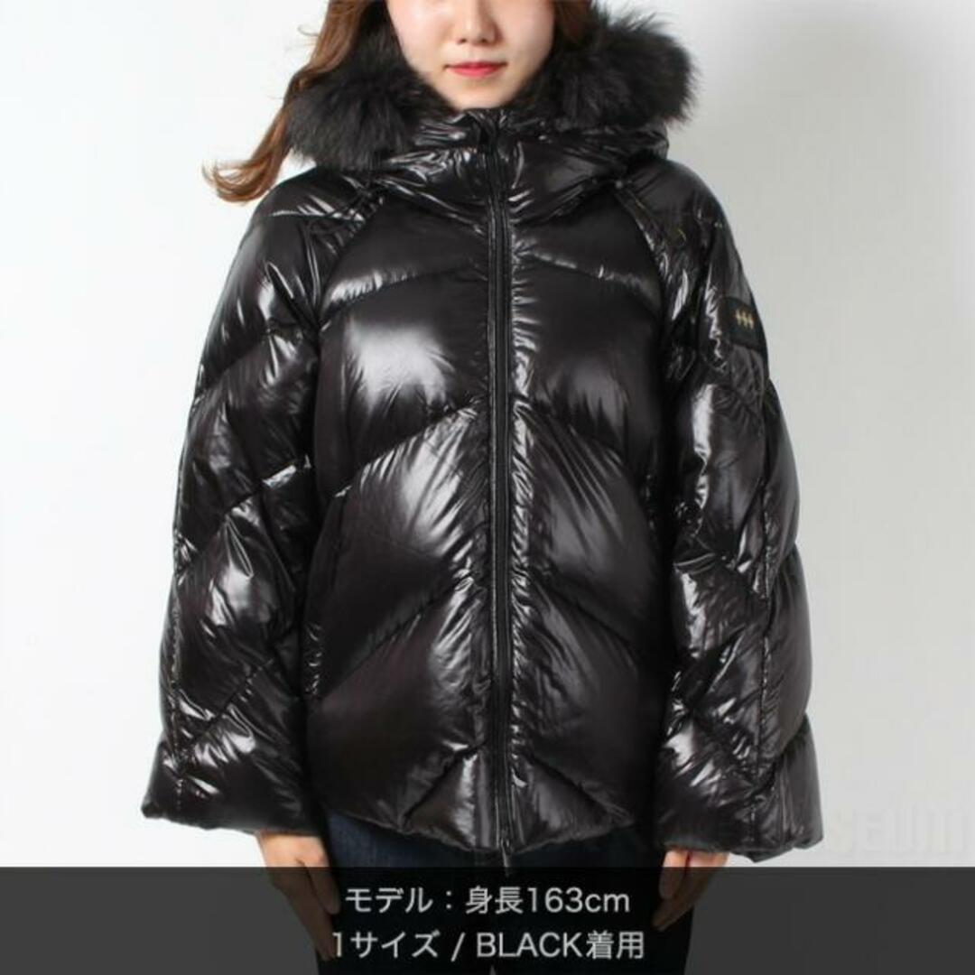 内ポケット✖️1✨新品　未使用　TATRAS ダウンコート　レディース　ララリ