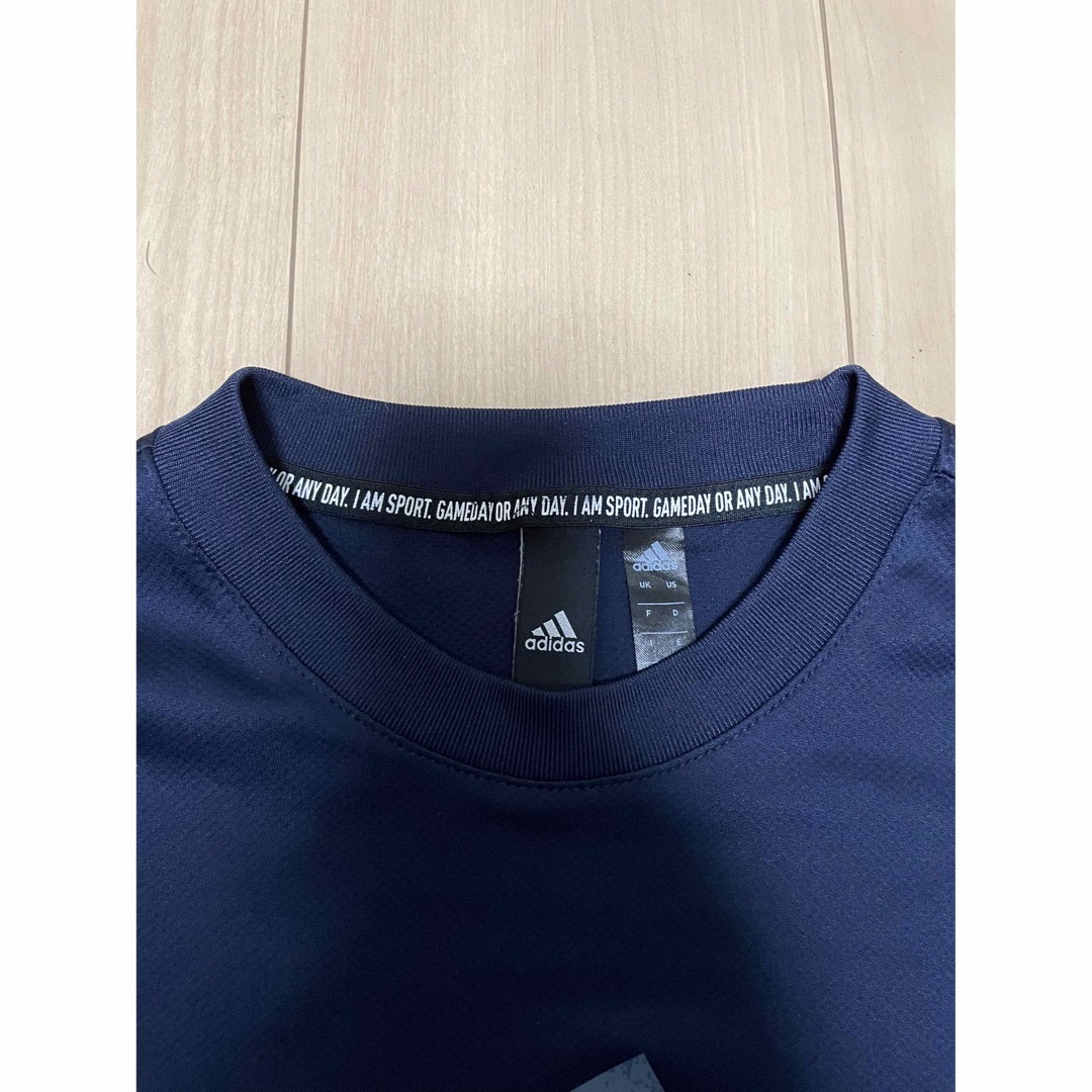 adidas アディダス 半袖 薄手 トレーニングウェア スポーツ/アウトドアのランニング(ウェア)の商品写真