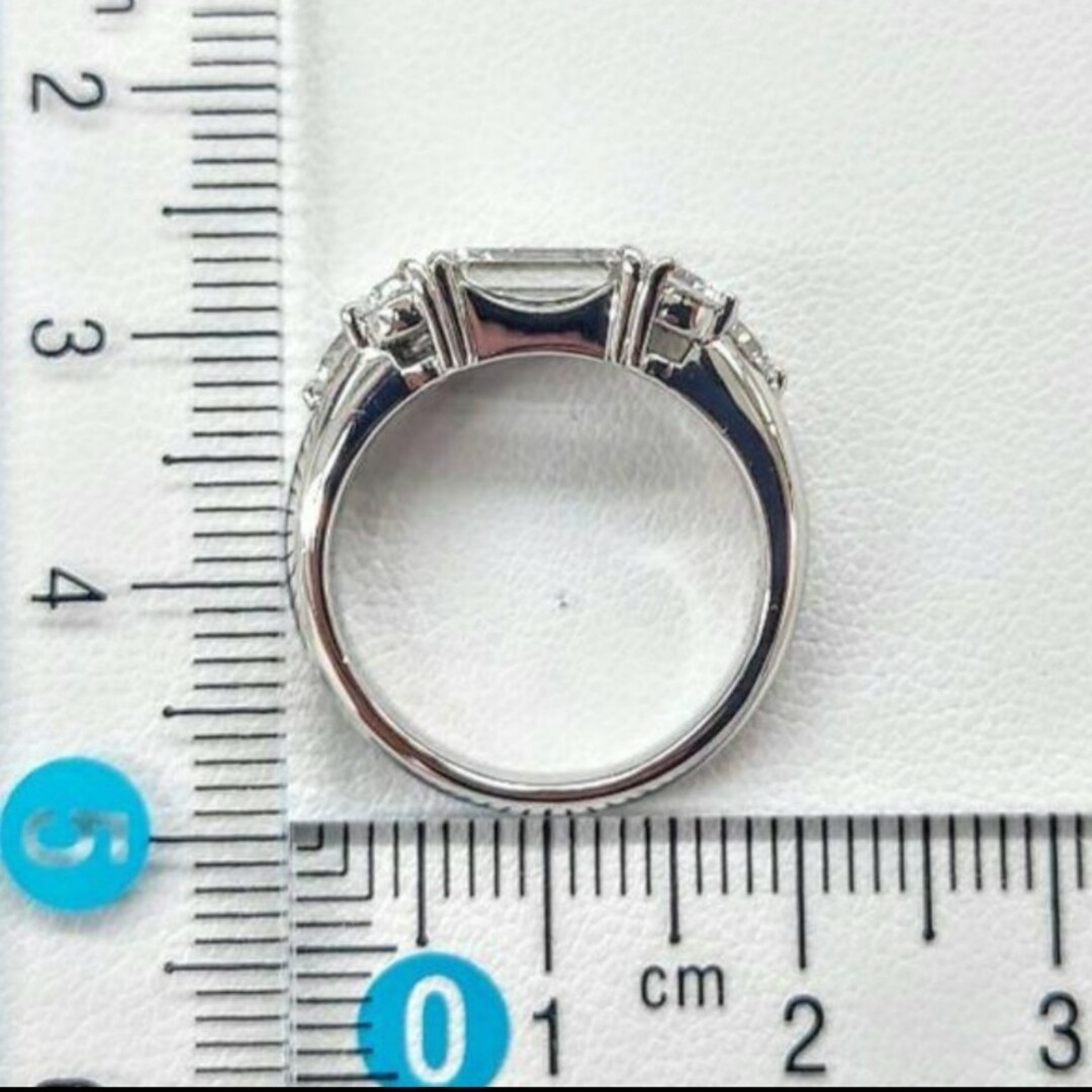 【ソーティング付】大粒 エメラルドカット ダイヤモンド リング 1.504ct レディースのアクセサリー(リング(指輪))の商品写真