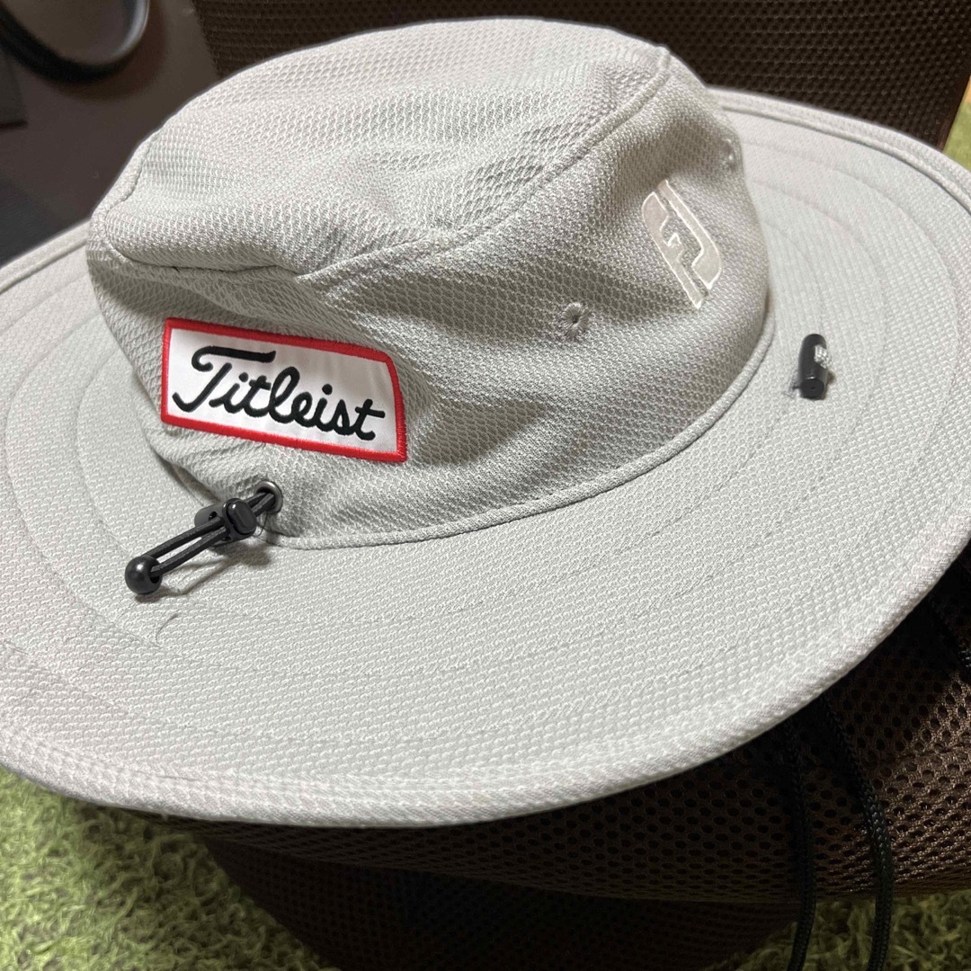 Titleist(タイトリスト)のTITLEIST タイトリスト ツアー オージーハット　グレー×ホワイト スポーツ/アウトドアのゴルフ(ウエア)の商品写真