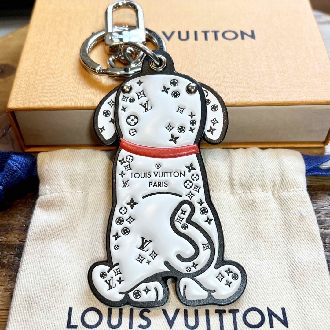 ルイヴィトン 犬 ポルトクレ LV ダルマタ キーホルダー チャーム ...