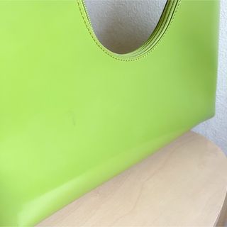 定価9.5万 BY FAR バイファー Amber カーフ ショルダー バッグ