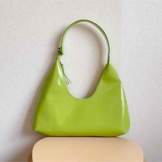 定価9.5万 BY FAR バイファー Amber カーフ ショルダー バッグ