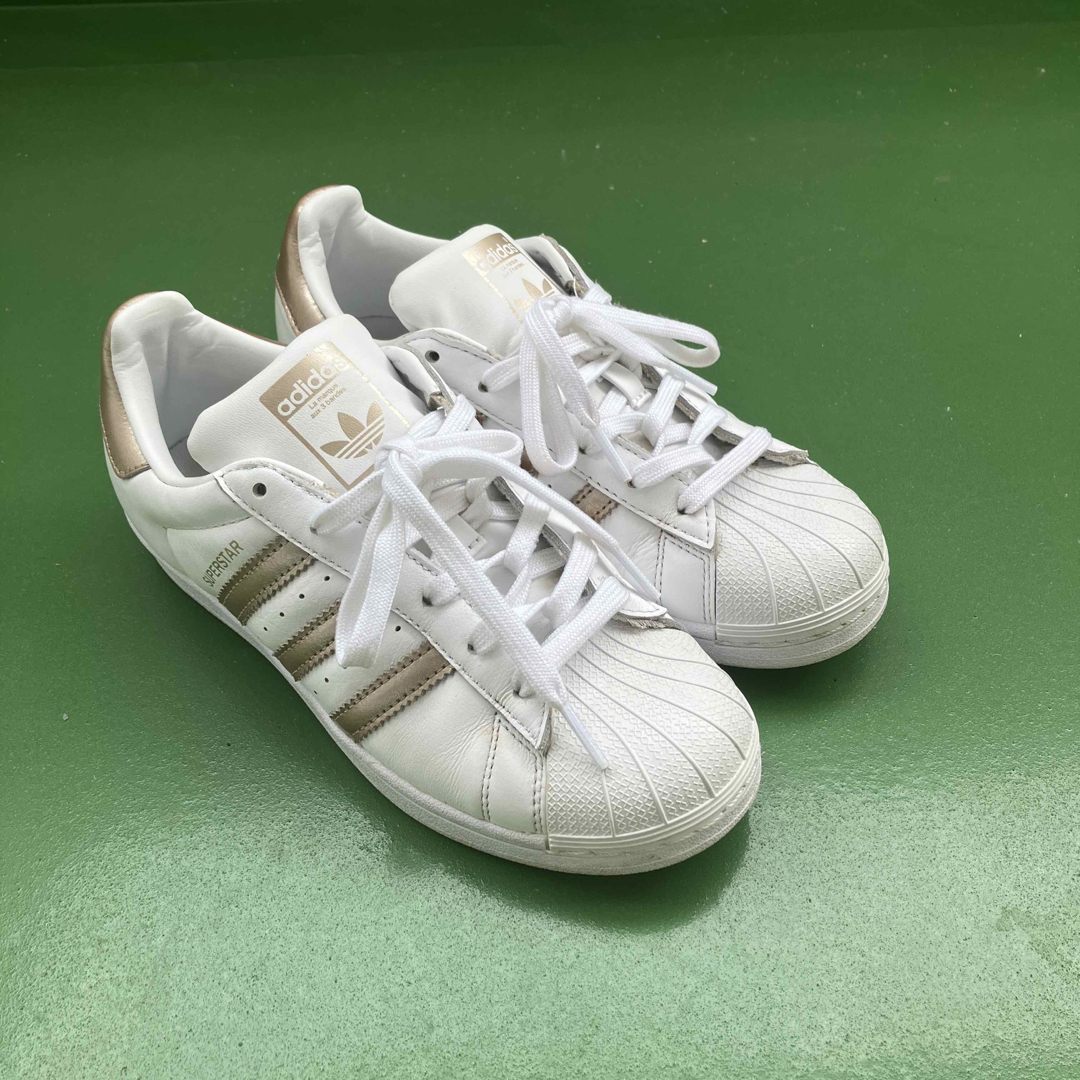 adidas(アディダス)のadidas originals スーパースター23.5 レディースの靴/シューズ(スニーカー)の商品写真