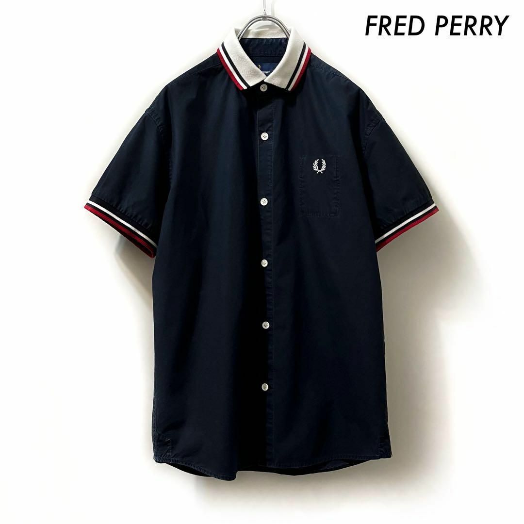 FRED PERRY フレッドペリー★半袖シャツ 襟袖口リブ切替 ネイビー 紺