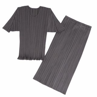 プリーツプリーズイッセイミヤケ(PLEATS PLEASE ISSEY MIYAKE)の美品 プリーツプリーズ イッセイミヤケ PLEATS PLEASE セットアップ スカートスーツ ブラウス スカート 無地 レディース 1(S相当) グレー(スーツ)