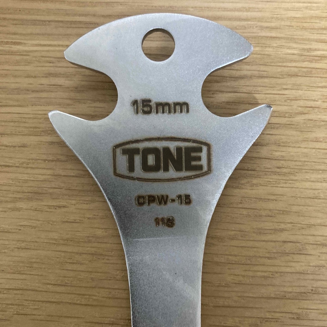 TONE(トーン)のトネ(TONE) ペダルレンチ CPW-15 二面幅15mm スポーツ/アウトドアの自転車(工具/メンテナンス)の商品写真