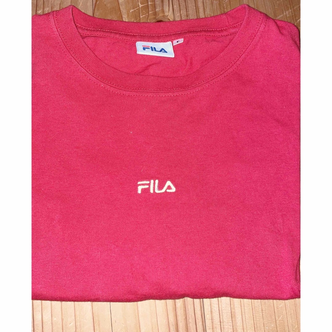 FILA(フィラ)の【美品‼️正規品‼️処分価格★】大特価！FILA フィラ Tシャツ  レディースのトップス(Tシャツ(半袖/袖なし))の商品写真
