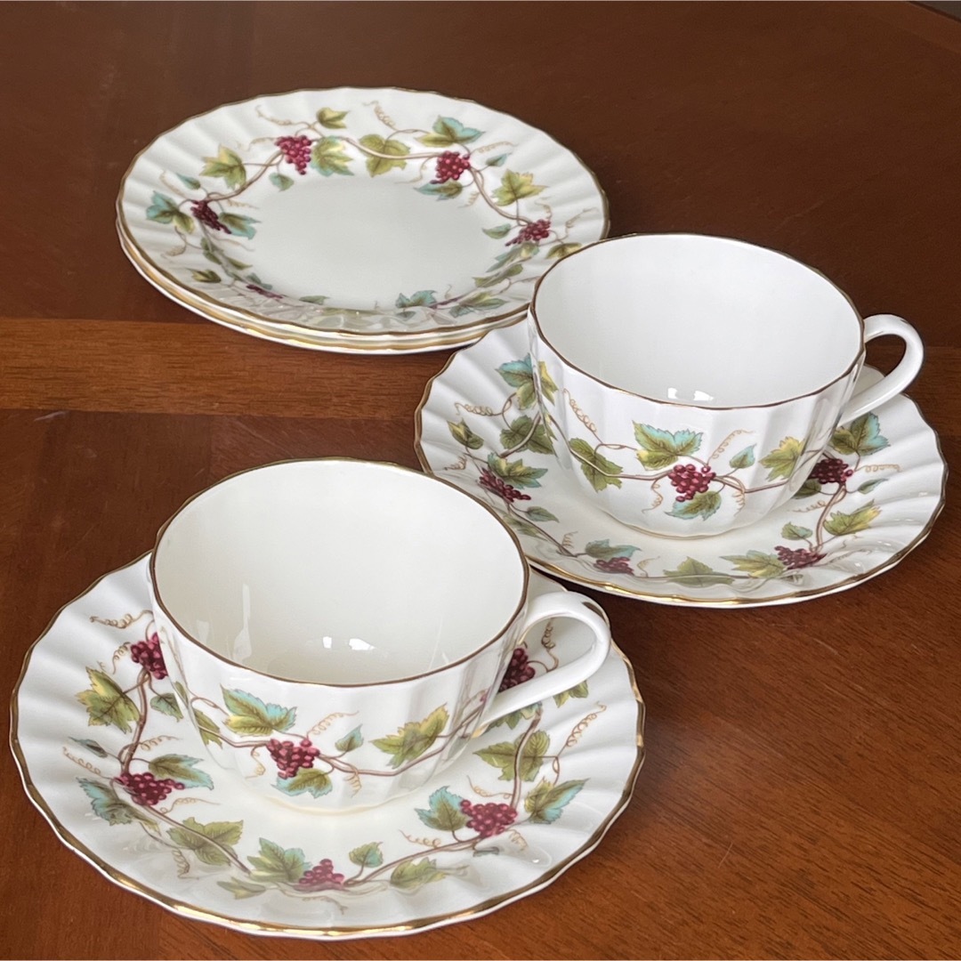 Royal Worcester(ロイヤルウースター)の【レア美品】ロイヤルウースター★BACCHANAL★トリオ　ペア インテリア/住まい/日用品のキッチン/食器(食器)の商品写真