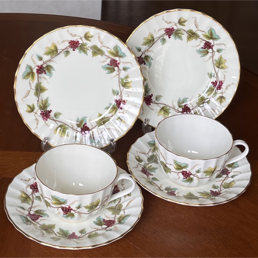 Royal Worcester(ロイヤルウースター)の【レア美品】ロイヤルウースター★BACCHANAL★トリオ　ペア インテリア/住まい/日用品のキッチン/食器(食器)の商品写真