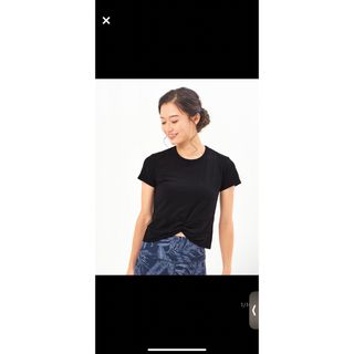 ルルレモン(lululemon)のお値下げ！！★新品未使用★【SUKALA】Tシャツ＆レギンス  トップス(ヨガ)