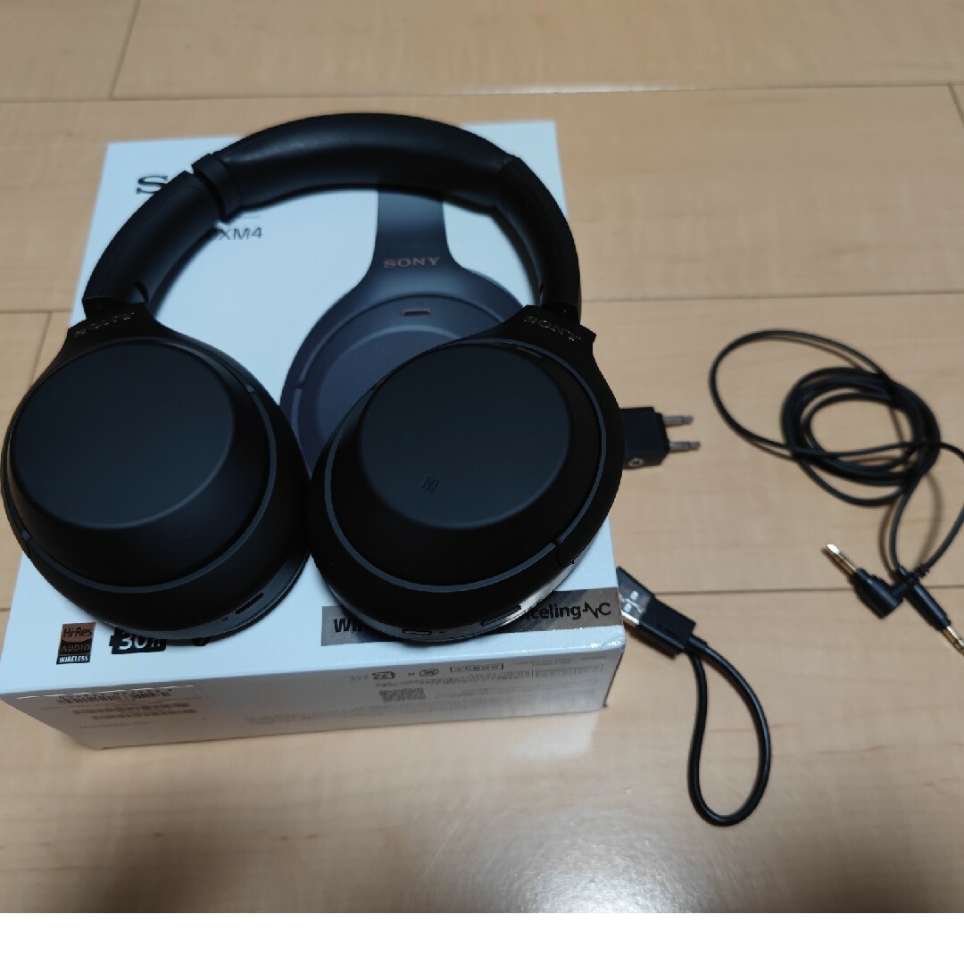 ソニー ワイヤレスノイズキャンセリングステレオヘッドセット WH-1000XM4