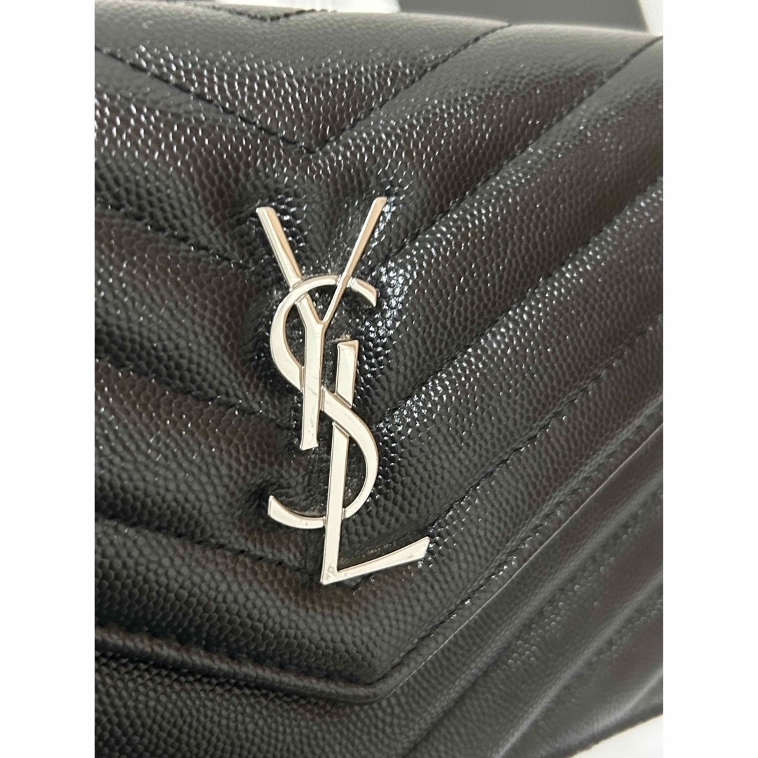 Yves Saint Laurent(イヴサンローラン)のサンローランエンペローブチェーンウォレット レディースのバッグ(ショルダーバッグ)の商品写真