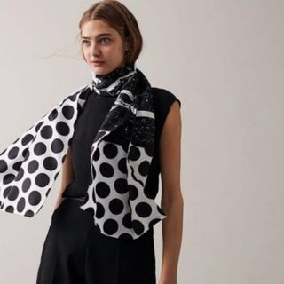 Hermes - HERMES クレオルの楽園 プリーツ スカーフ ストール イエロー