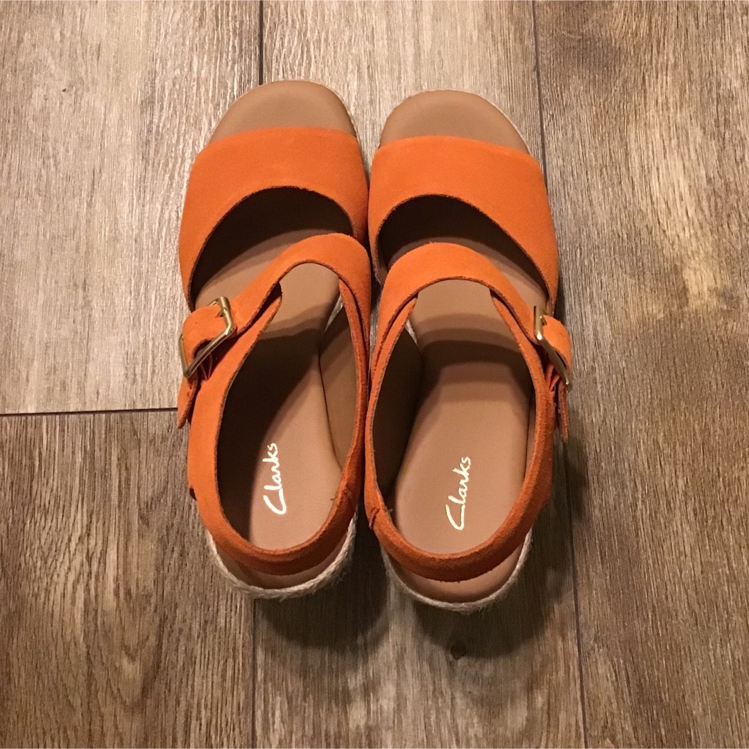 Clarks(クラークス)のClarks新品未使用 レディースの靴/シューズ(サンダル)の商品写真