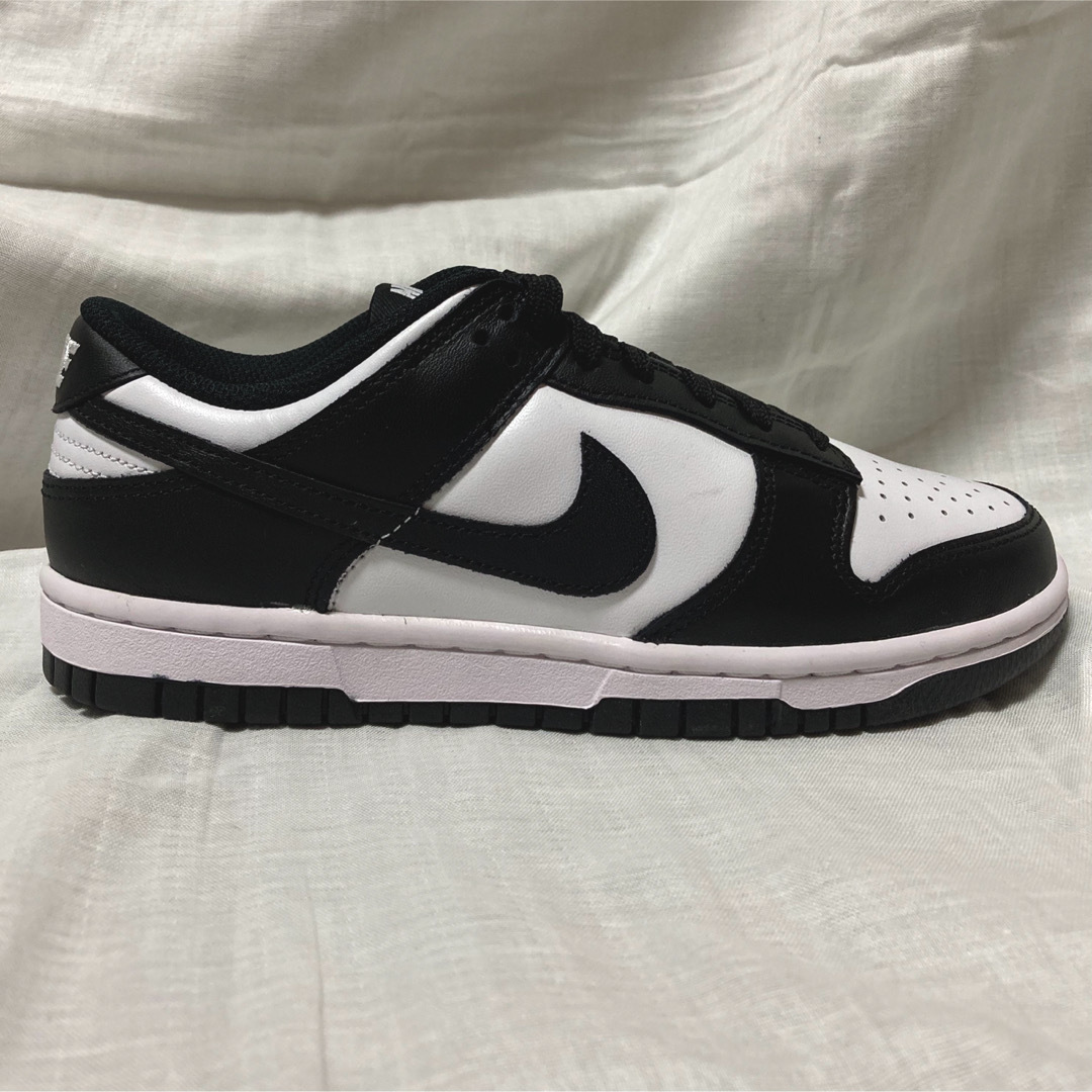 NIKE(ナイキ)のNIKE DUNK LOW RETRO ウィメンズ　23.0cm 未使用品 レディースの靴/シューズ(スニーカー)の商品写真